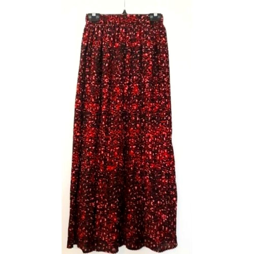 THAT'S IT PINK AND BURGUNDY SEMI PLEADED SKIRT
